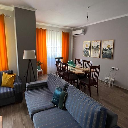 Rent Room Vlora Екстер'єр фото
