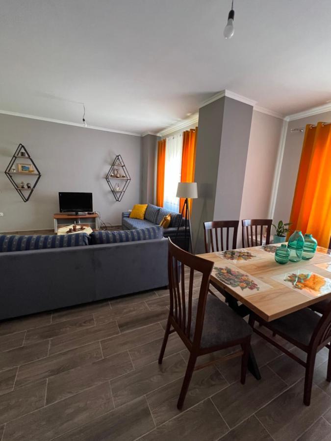 Rent Room Vlora Екстер'єр фото