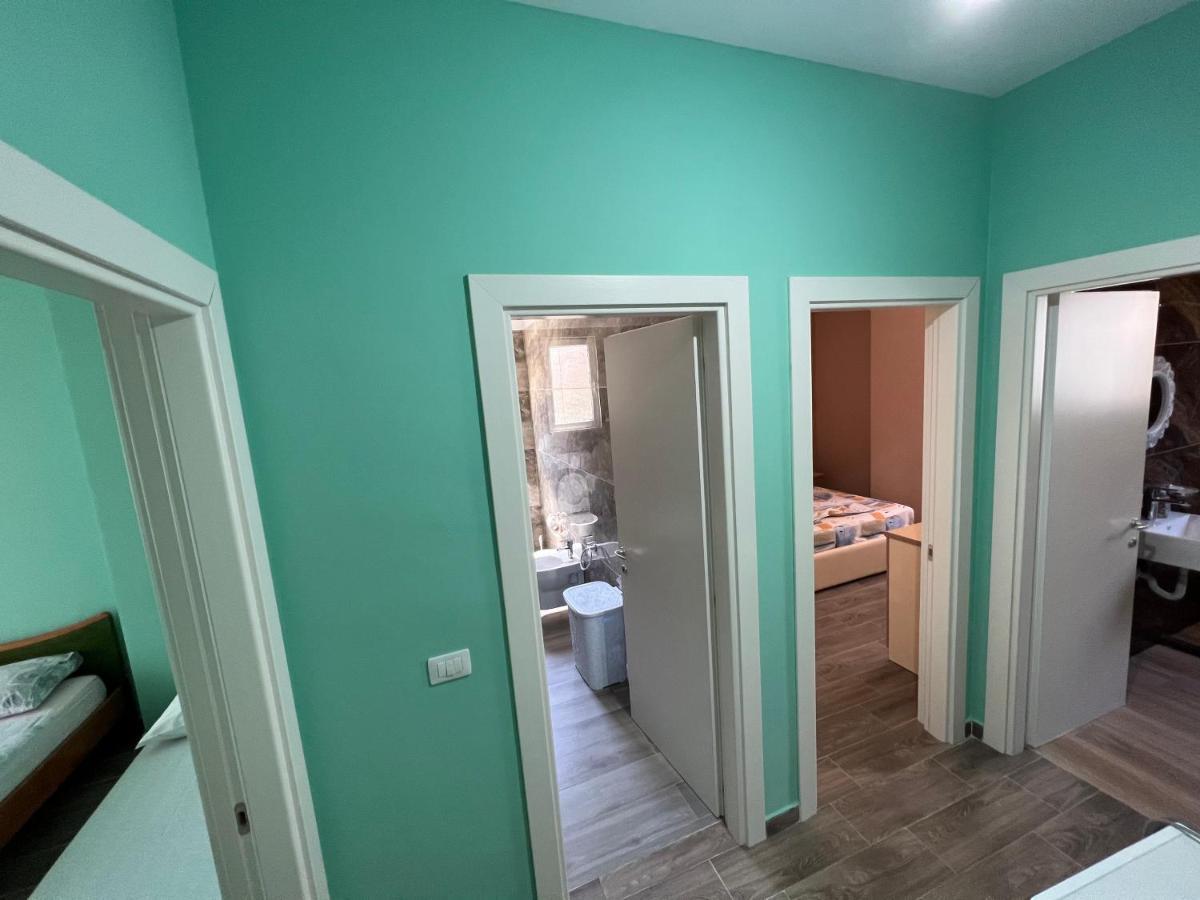 Rent Room Vlora Екстер'єр фото