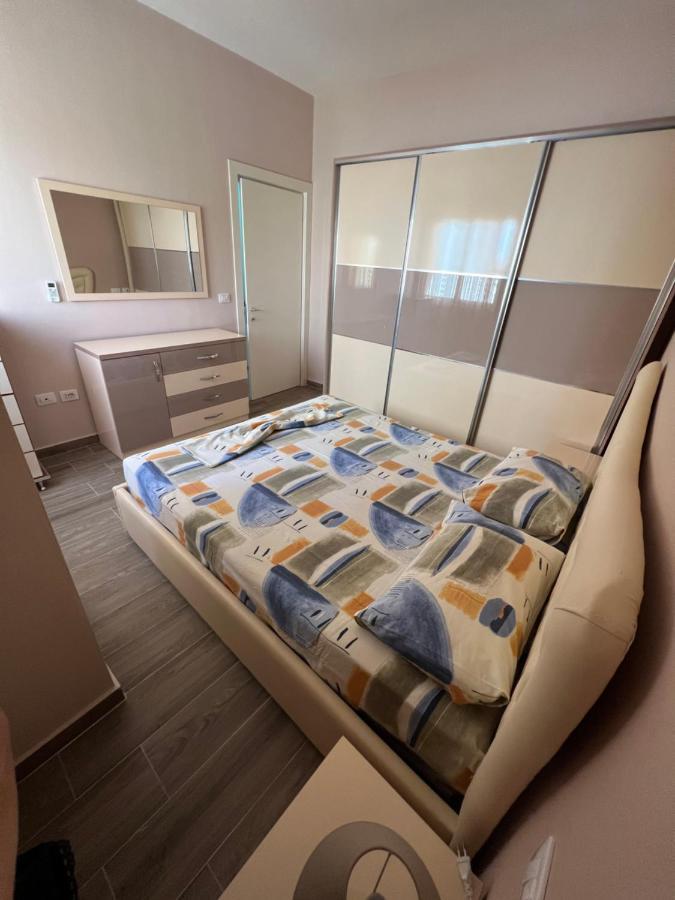 Rent Room Vlora Екстер'єр фото